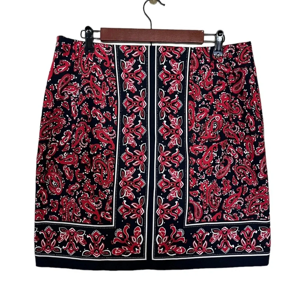 TALBOTS Woman  Red and Black  Bandanna paisley  Excellent condition